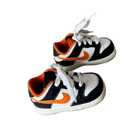 Nike Kids Shoes - Black and Orange - Picture 8 of 11